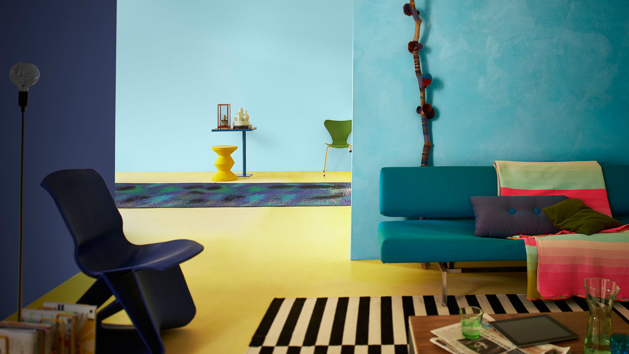 A colourful blue living room If you’re naturally drawn to simple, elegant interiors, a single-colour scheme may be the one for you. Single-colour schemes are a fairly low-risk option, but if you’re only using one colour, it’s important to get it right.