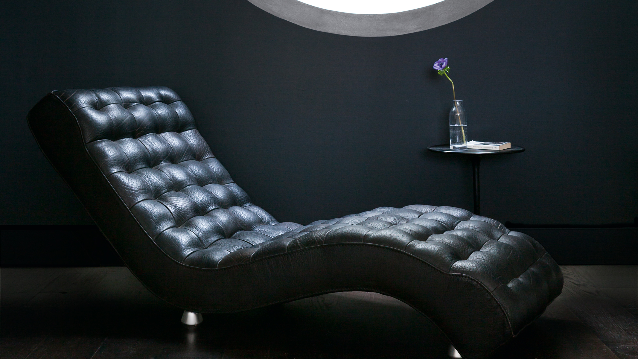 A dark and dramatic colour scheme Keep it simple with a colour palette of jet black, charcoal grey and fresh white, or add just one primary hue into the mix for a bold, high-contrast look.