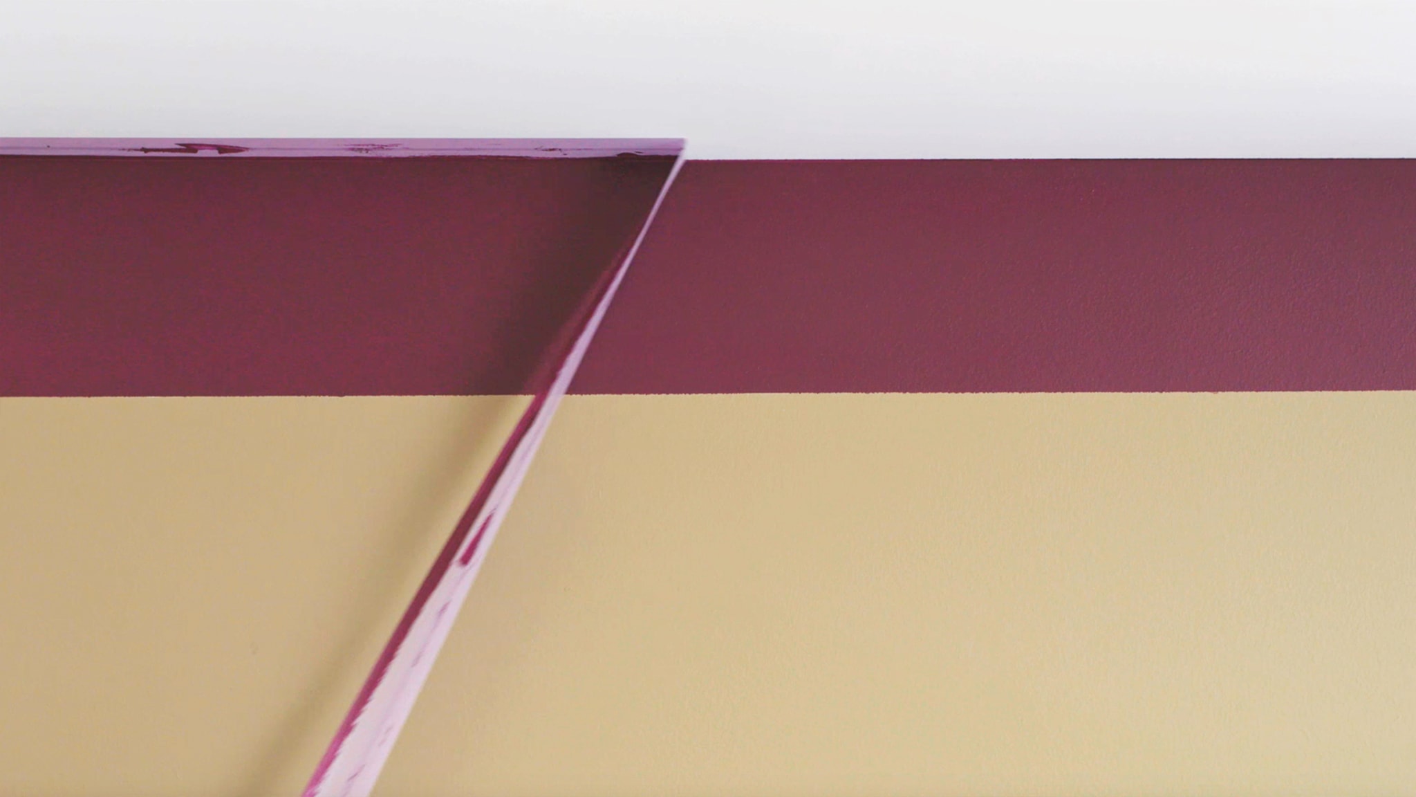 Remove your tape Deco-Paints-Colour-Futures-Colour-of-the-Year-2019-How-to-ceiling-stripe-6