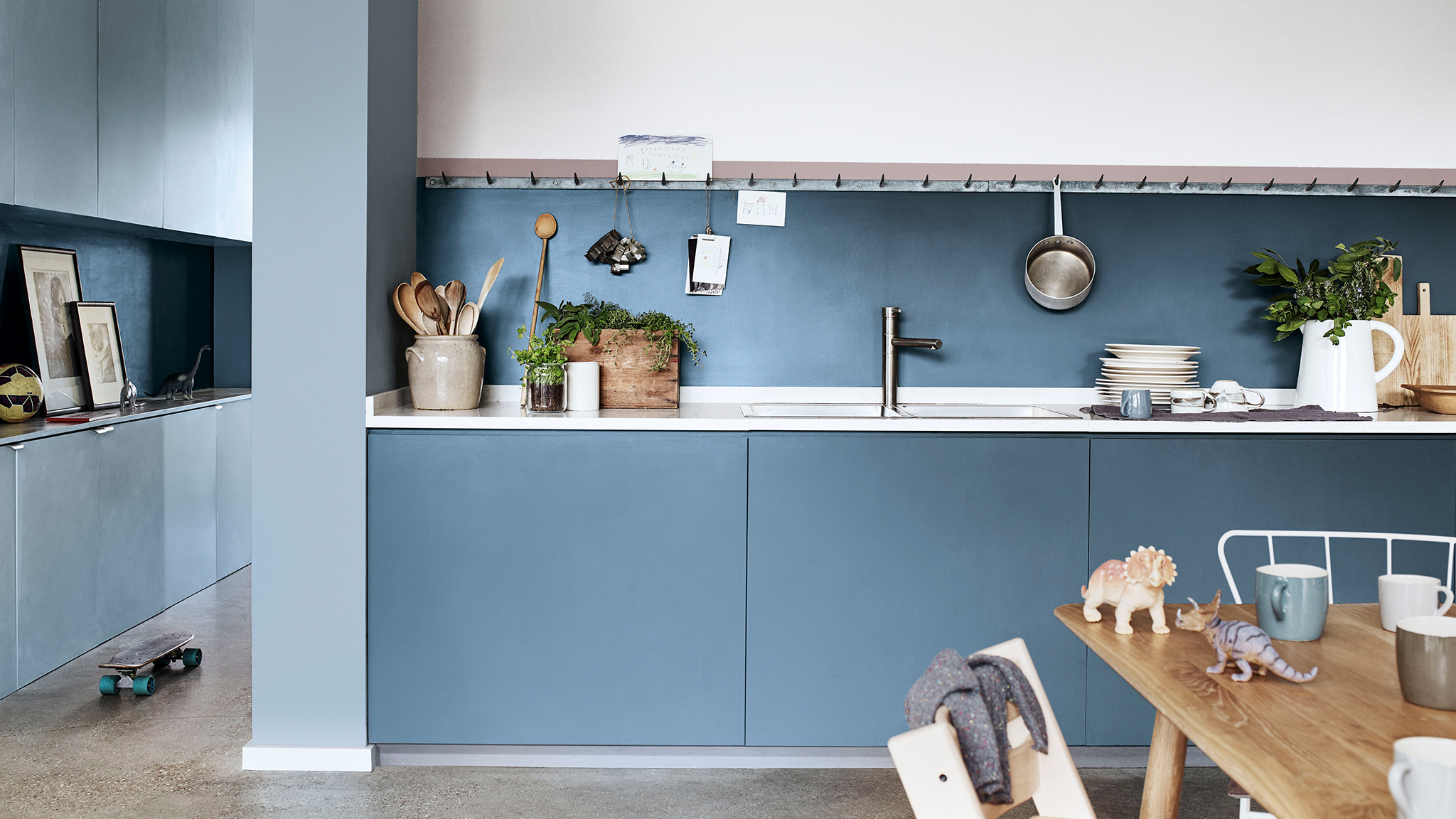 Blue kitchen cabinets and splash back dulux-simply-refresh-kitchen-cabinets-ideas-global-5